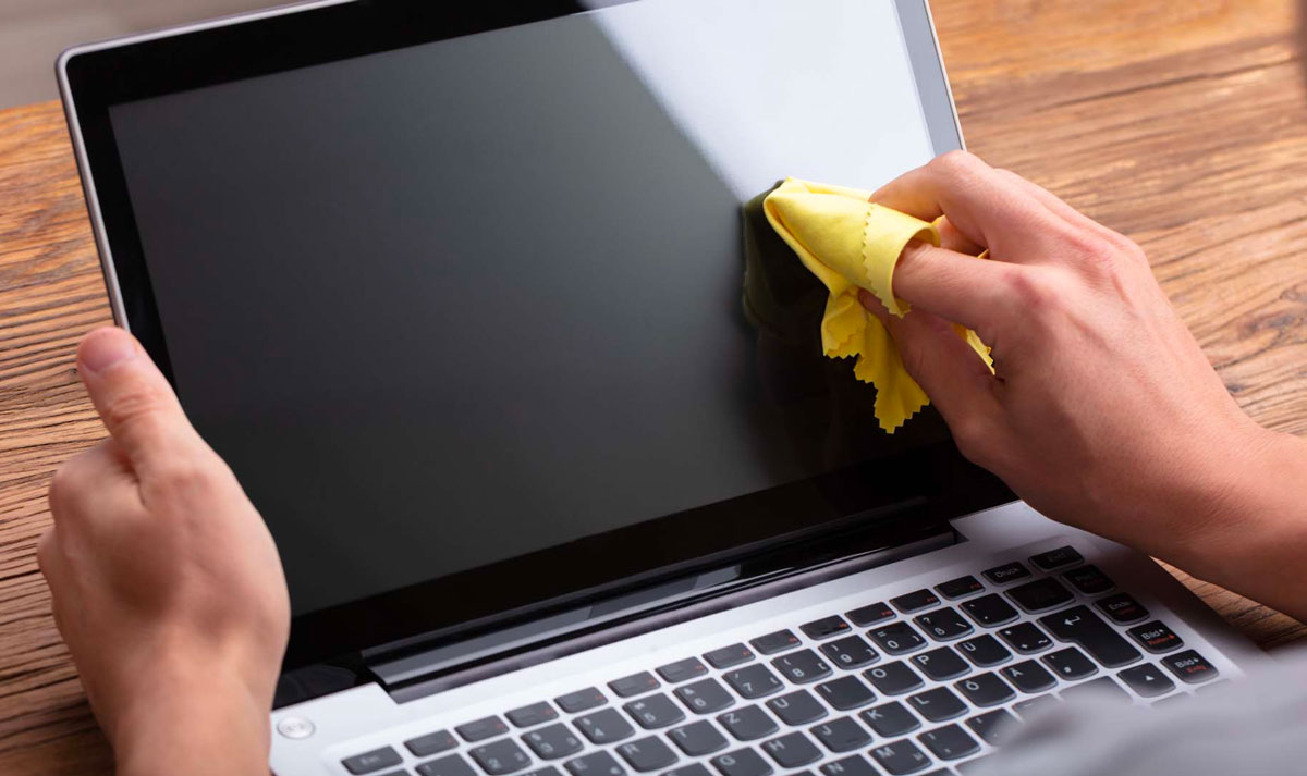 Почистіть ноутбук
