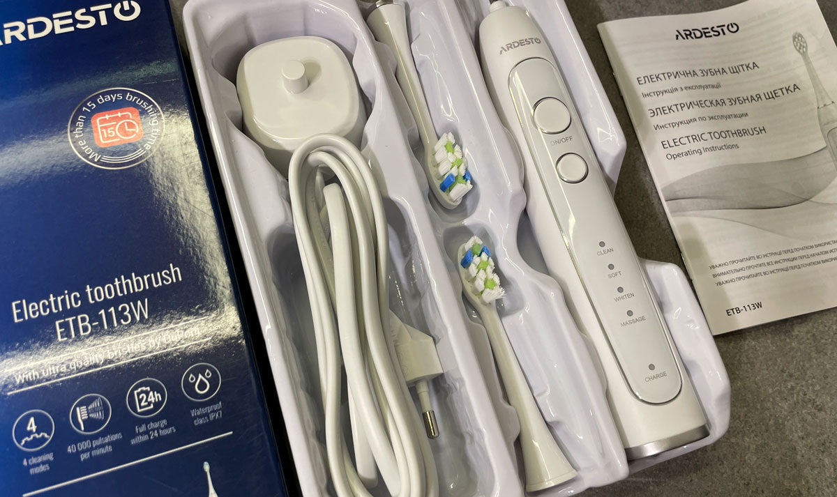 Дизайн щітки Ardesto ETB-113W та огляд можливостей