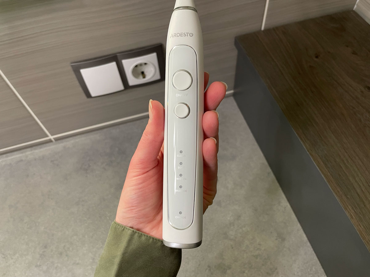 Зарядка електричної зубної щітки Ardesto ETB-113W