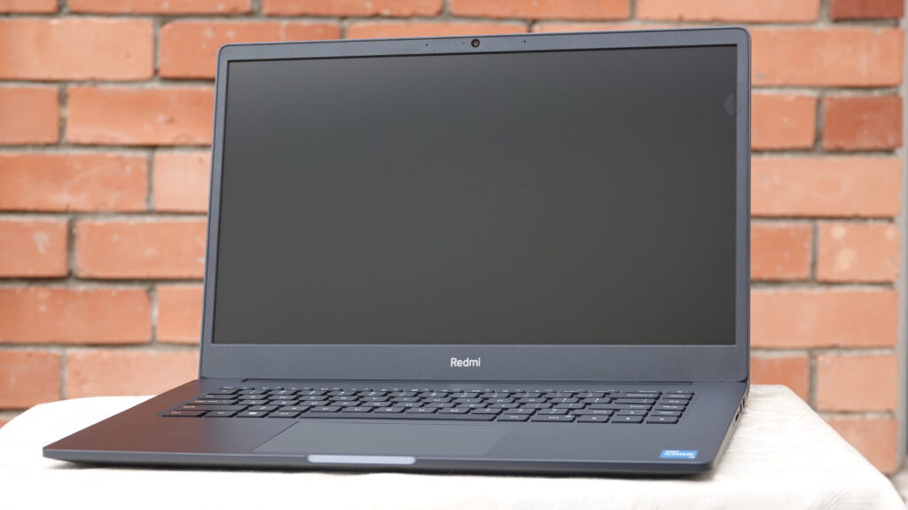 Огляд ноутбука Xiaomi Mi RedmiBook 15 — Ідеальне поєднання продуктивності та доступності