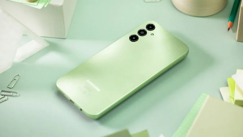 Огляд Samsung Galaxy A14 — Бюджетний варіант смартфону з крутими характеристиками