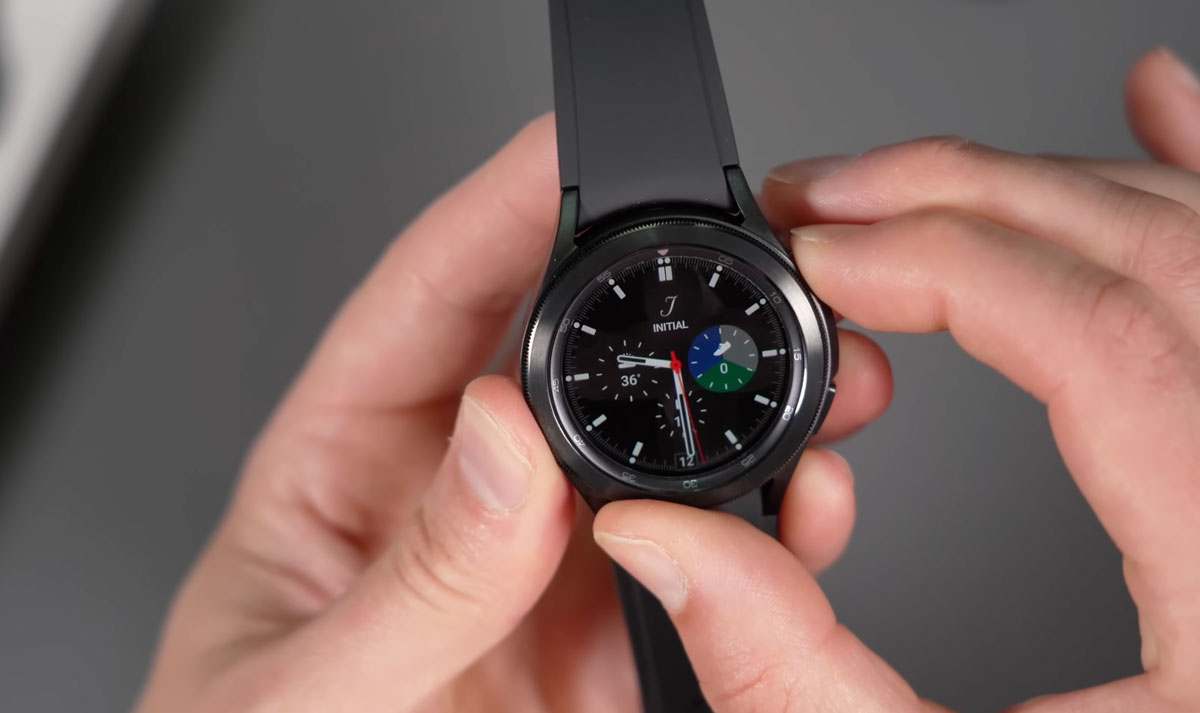 Огляд сучасного смарт-годинника Galaxy Watch 4 46mm eSIM — Чи варто купувати в 2023? 