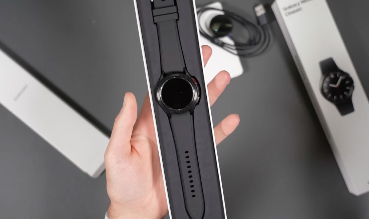 Огляд сучасного смарт-годинника Galaxy Watch 4 46mm eSIM — Чи варто купувати в 2023? 