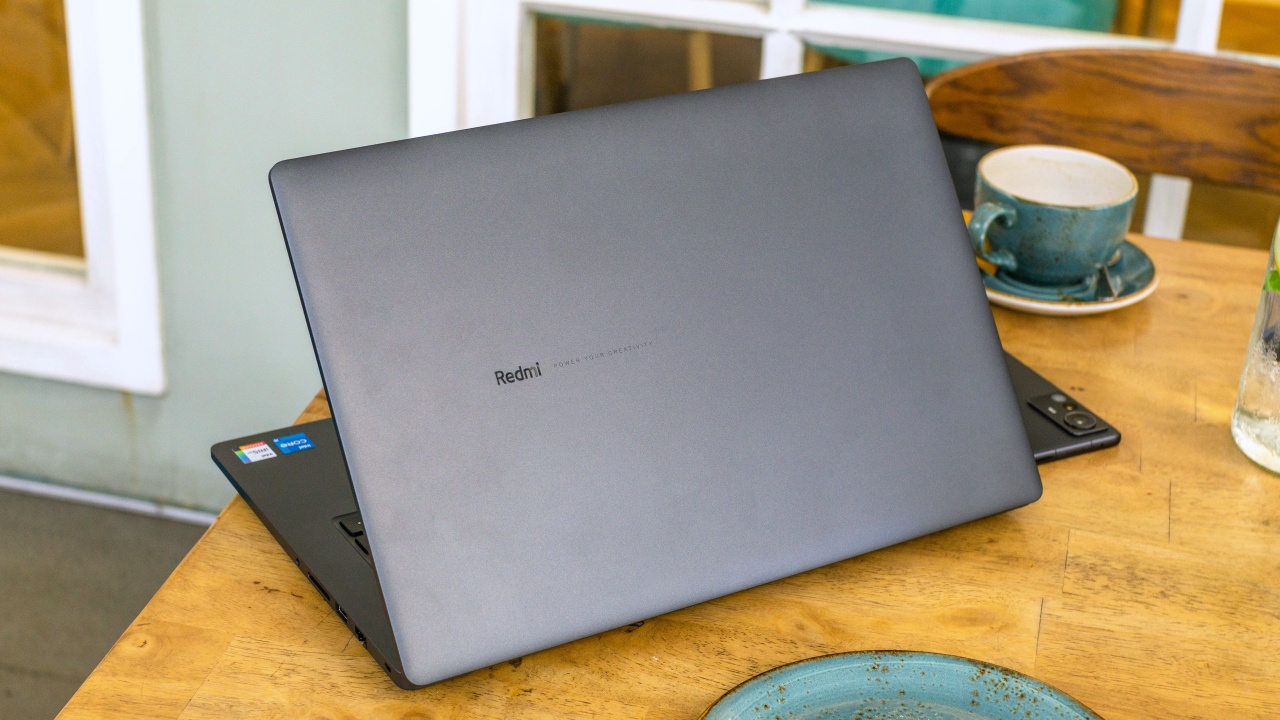 Огляд ноутбука Xiaomi Mi RedmiBook 15 — Ідеальне поєднання продуктивності та доступності