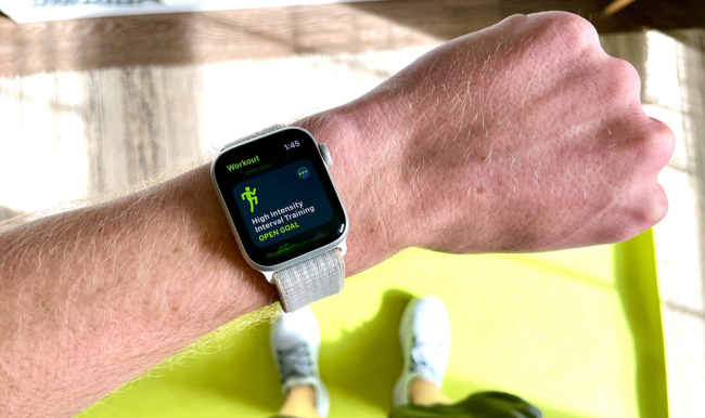 Який смарт-годинник купити для спорту – 10 найкращих смарт-годинників у 2022 році