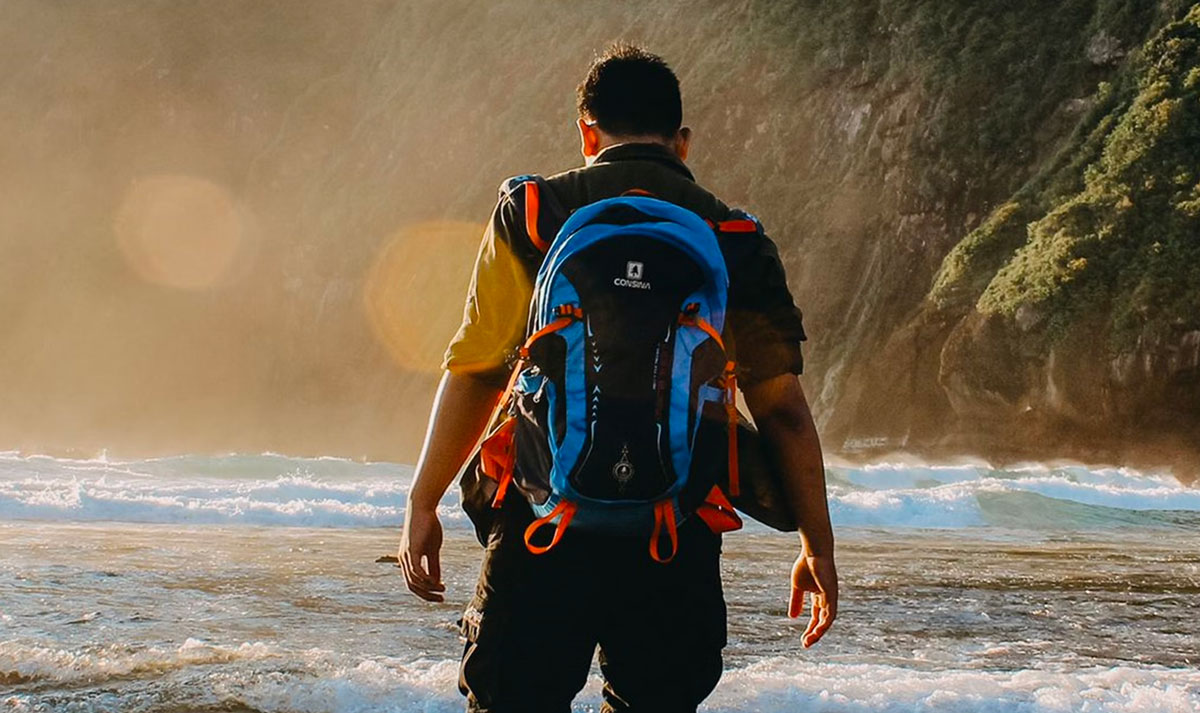 Як організувати бюджетний літній відпочинок: ТОП ґаджетів і лайфхаків, які вам знадобляться