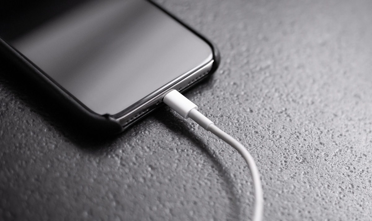 Як додати звук до зарядки на Айфон та Самсунг