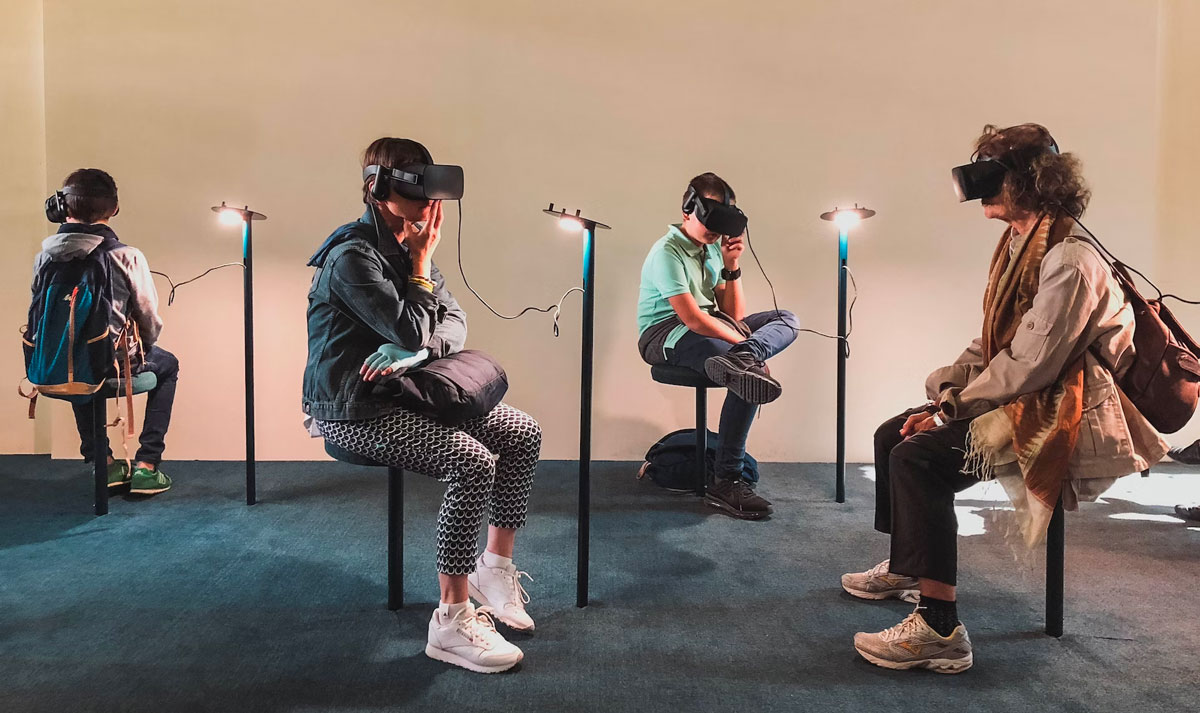 Як VR змінює індустрію розваг — Що особливого у віртуальній реальності?