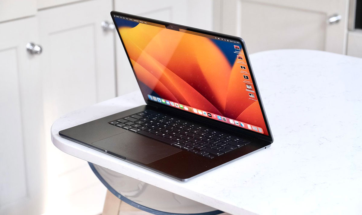 Особливості дизайну MacBook Air 15
