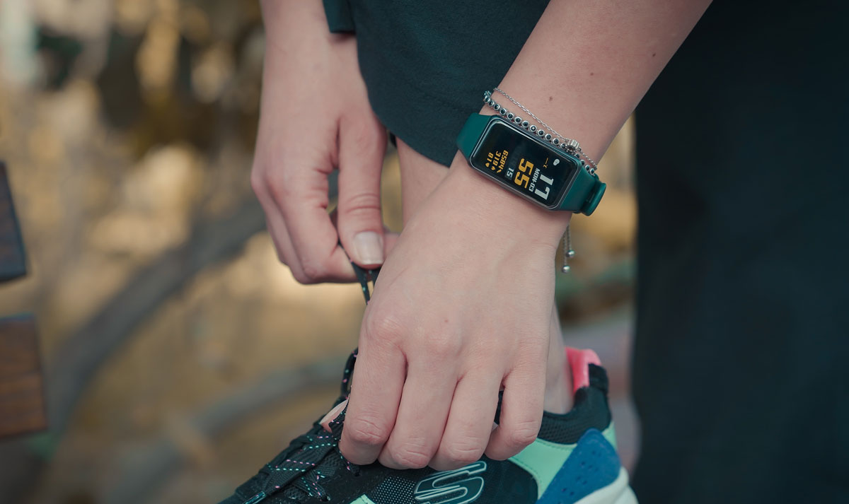 Що краще: смартгодинник чи фітнес-браслет?