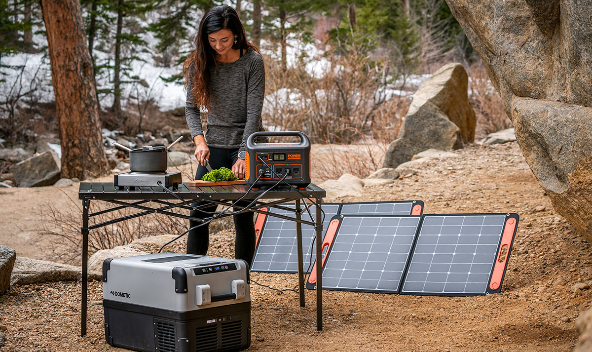 Сонячні панелі — що це таке, як працюють, потужність та вигода для дому