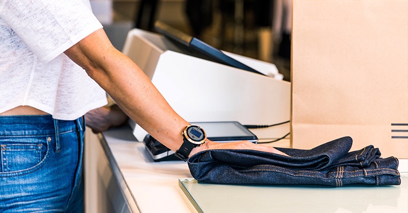 Як розплатитися за допомогою фітнес-трекера та смарт-годинника