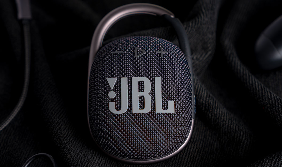 Чому колонка не підключається