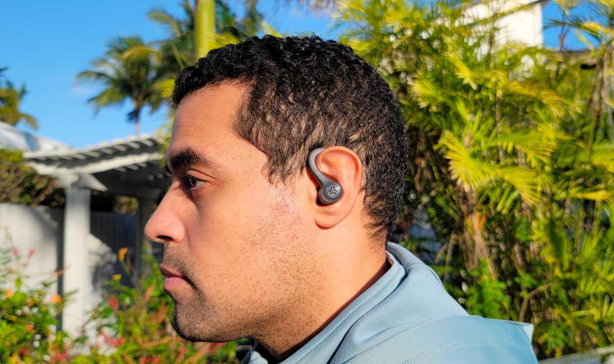 ТОП-10 найкращих бездротових навушників для спорту