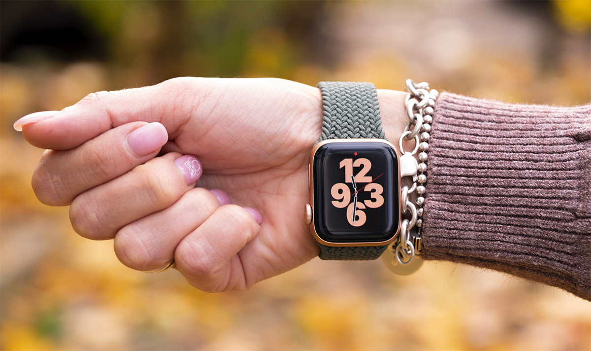 На крок попереду: Apple Watch SE