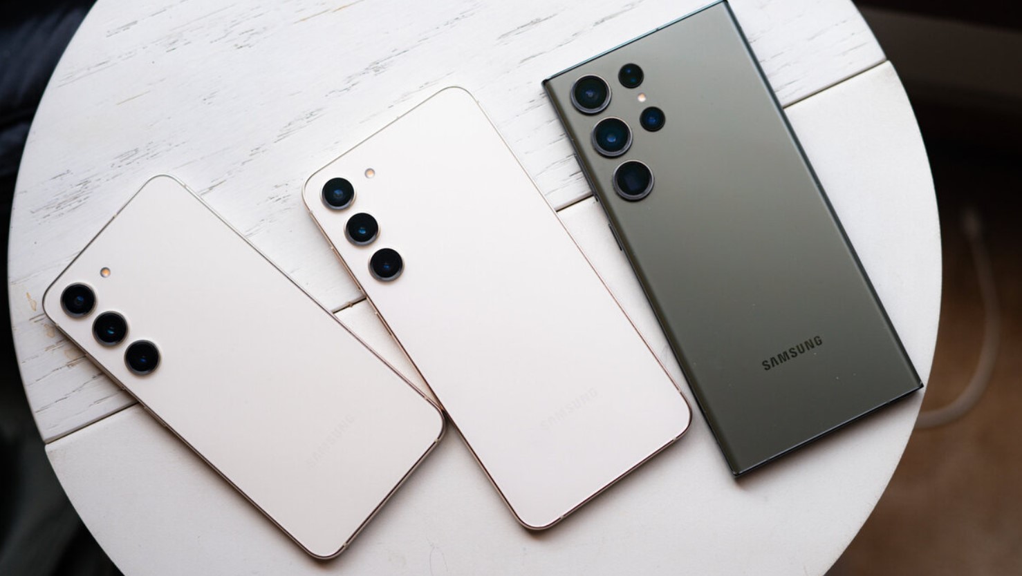 Який смартфон краще купити: Самсунг чи Леново — порівняння моделей